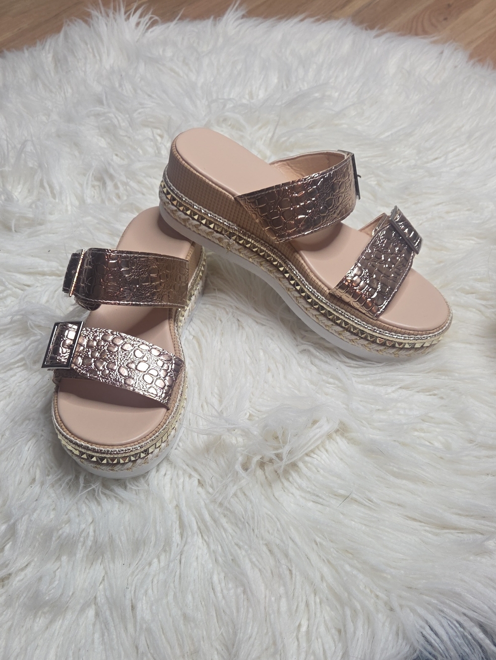 New!! Women's Rose Gold Platform Slide Sandals - Metallic Buckle Straps Sz 8.5